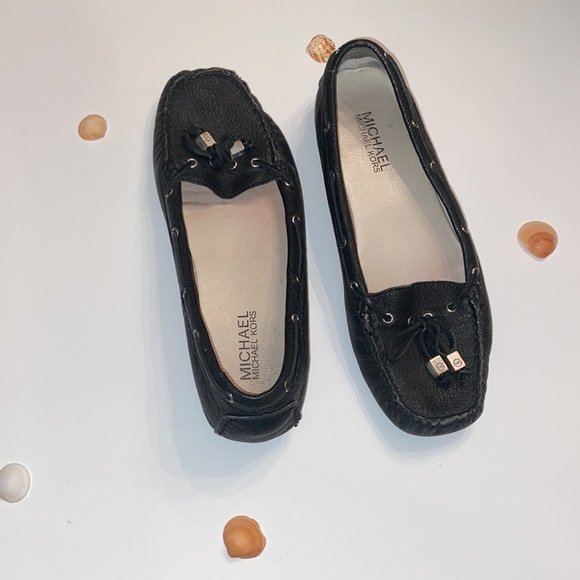 Black Michael Kors size 7 boat shoe loafer - Picture 3 of 7